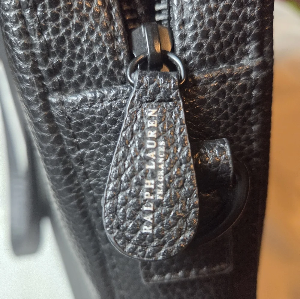 RALPH LAUREN fragances Black Leather Men's Bag. - Picture 8 of 8